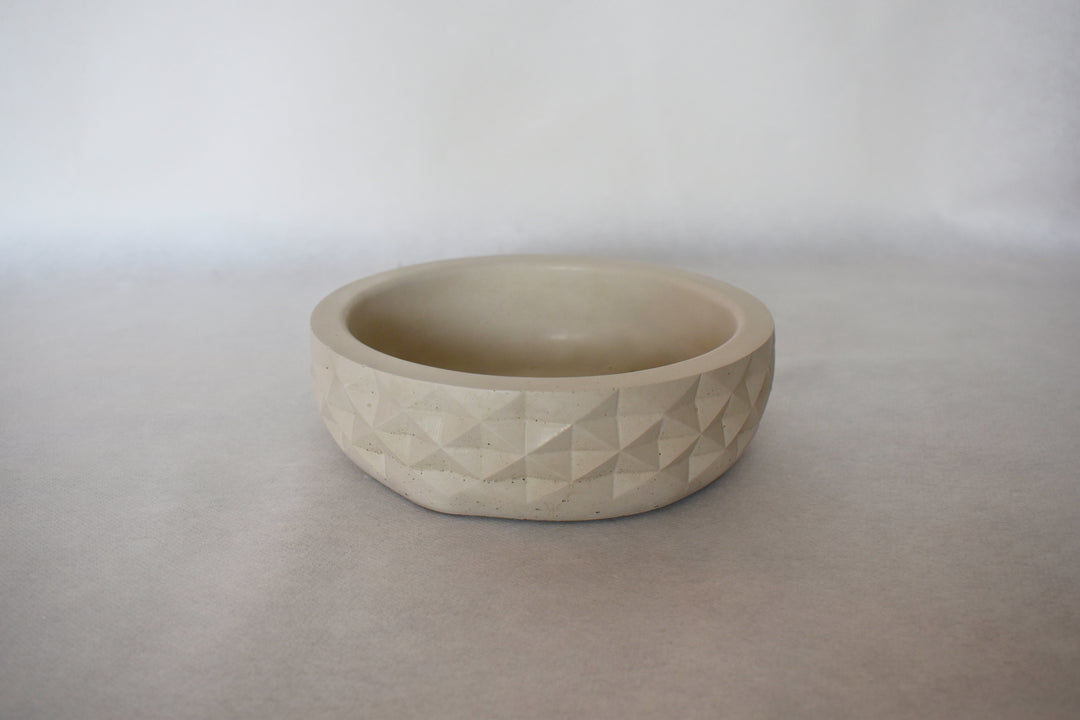 Betonschale "Raute"