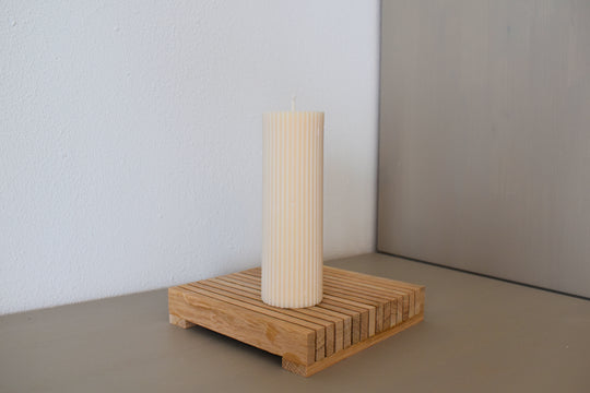 Rapswachskerze handgegossen Bella Nr. 6 weiss Frontansicht Stumpenkerze
