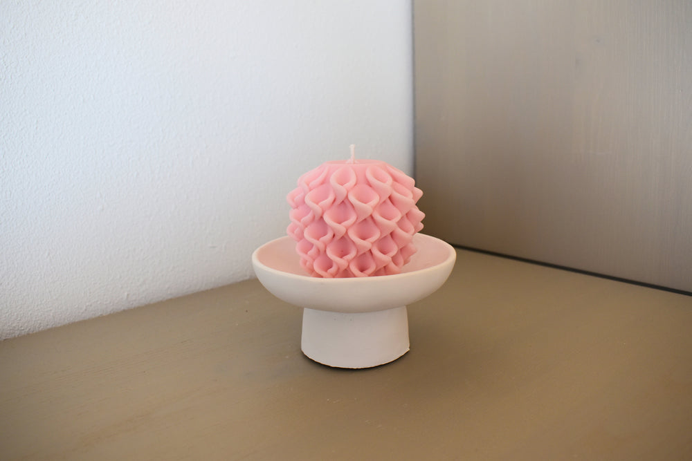 Rapswachskerze handgegossen Flower klein rosa hohe schale frontansicht