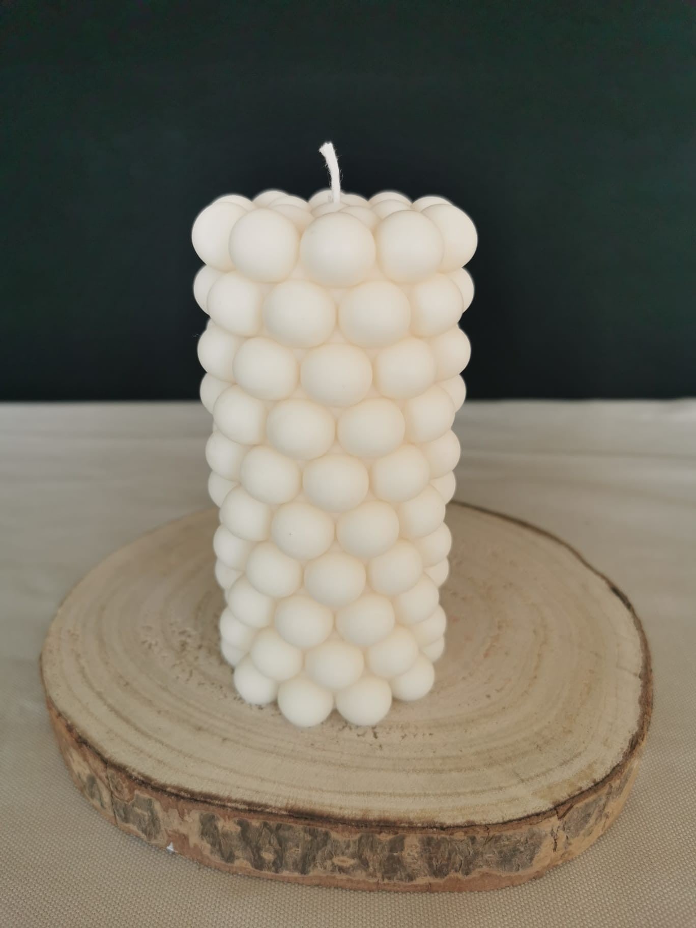 Weiße Bubble Säulenkerze aus Rapswachs – handgemachte dekorative Kerze, modernes Design
