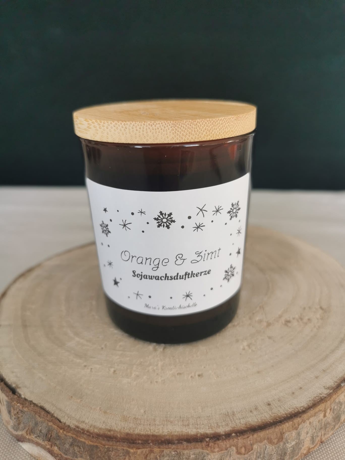 Orange & Zimt Sojawachs Duftkerze im Braunglas mit Bambusdeckel – handgegossene Winterduftkerze von Mara's Kreativkischdle